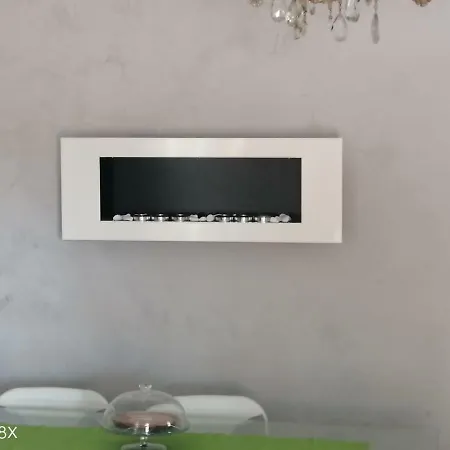 Labico121 Apartman *